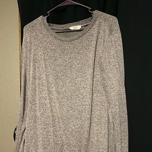Light weight sweater